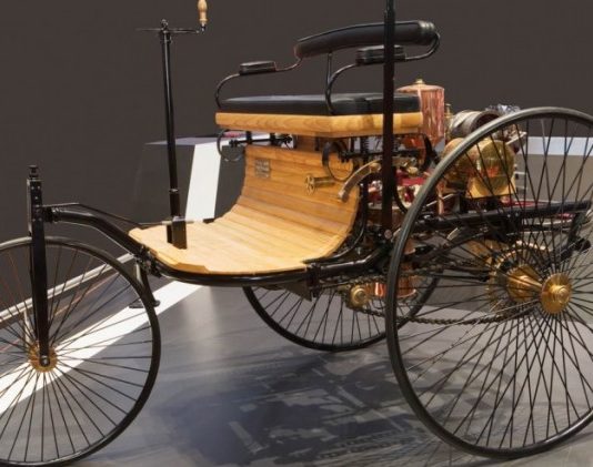 Mobil-Mobil pertama didunia
