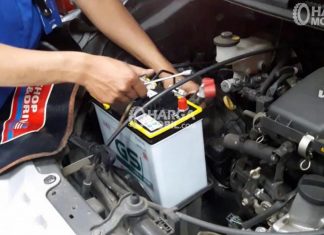 Tips Merawat Aki Mobil Agar Tidak Rusak