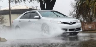 Tips Meminimalisir Kecelakaan Di Musim Hujan