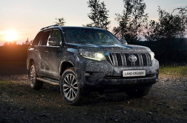 Mobil Petualang Offroad Terbaik